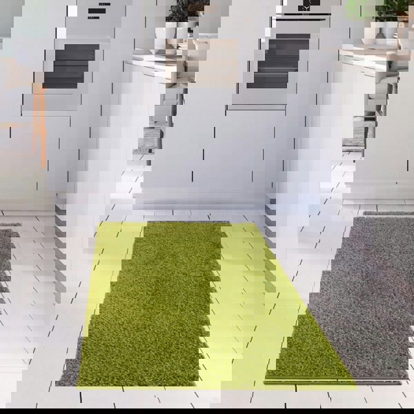 Shaggy Green Rug Soft and Durable, Non-Shedding, High Quality.