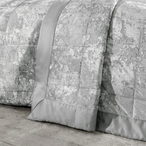 Catherine Lansfield Crushed Velvet Bedspread