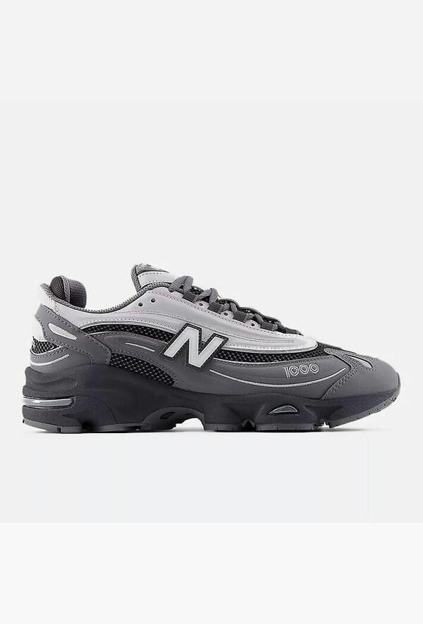 New Balance 1000 Trainers
