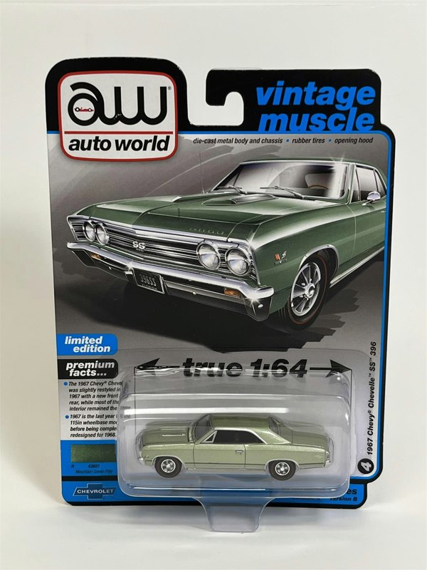 Autoworld 1967 Chevy Chevelle SS 396 Mountain Green Poly 1:64 Autoworld AW64382B