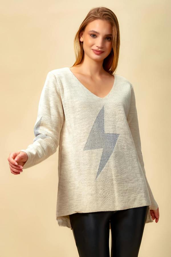Hoxton Gal Long Sleeves Relaxed Fit Flash Top with V Neck in Cream