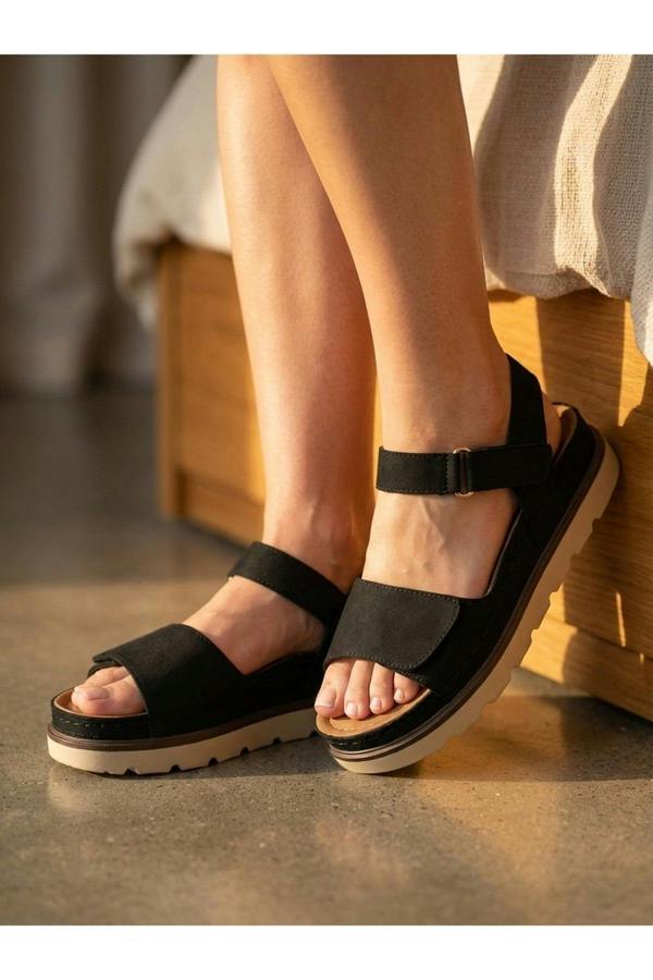 Isla Platform Velcro Sandal - Black