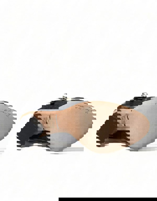 155512320.jpg