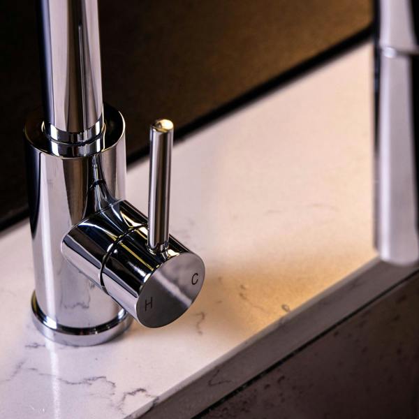 Flode Runda | Kitchen Sink Mixer with Pull out Spray | Chrome | Square Head
