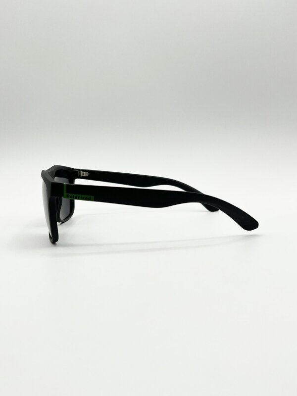 SVNX Matte Wayfarer Sunglasses in Black with Case - Polarised