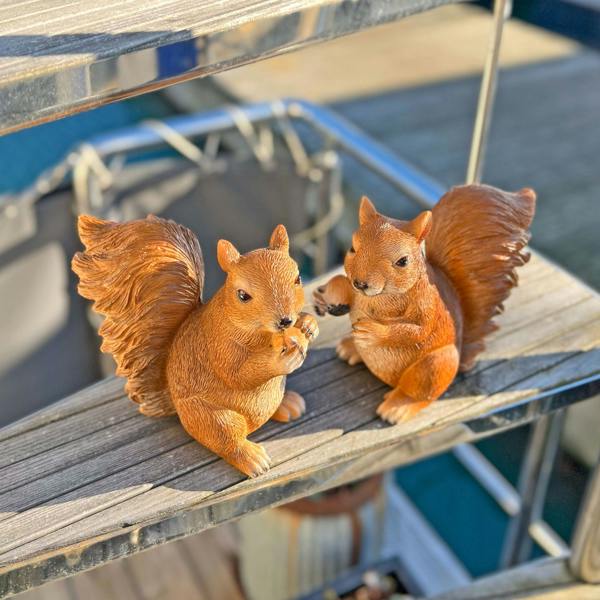 Ferncrest Trading Pair of Realistic Red Squirrel Garden Animal Ornaments