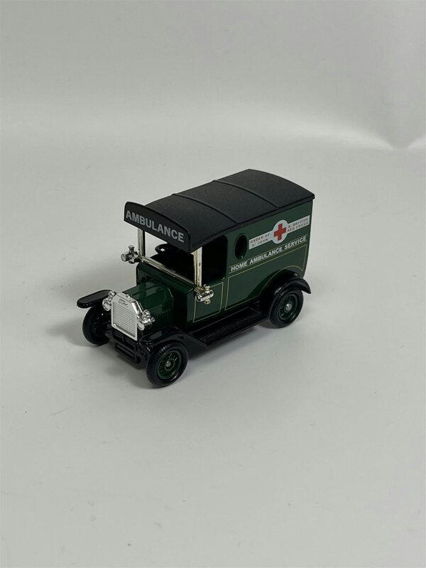 MCSlots Vintage Model Ambulance Sponsor A Cot Lledo VMA01D S2