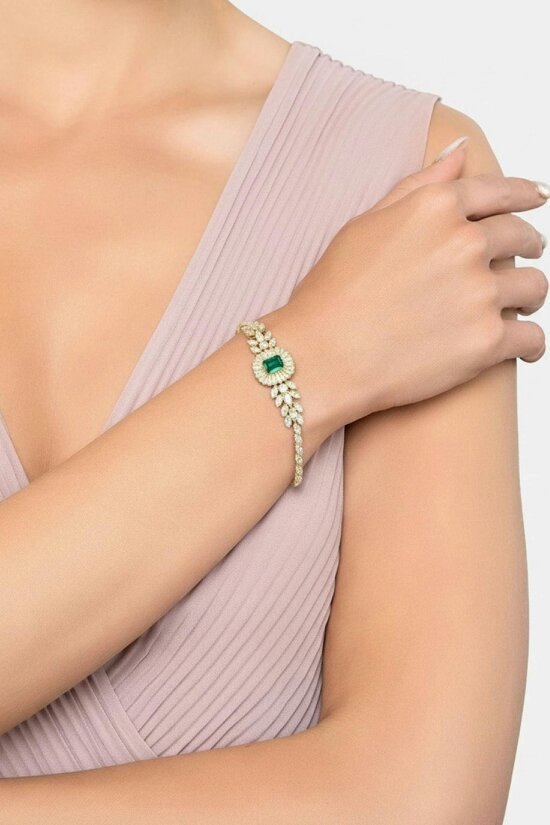 Latelita Countess Gemstone Bracelet Emerald Gold
