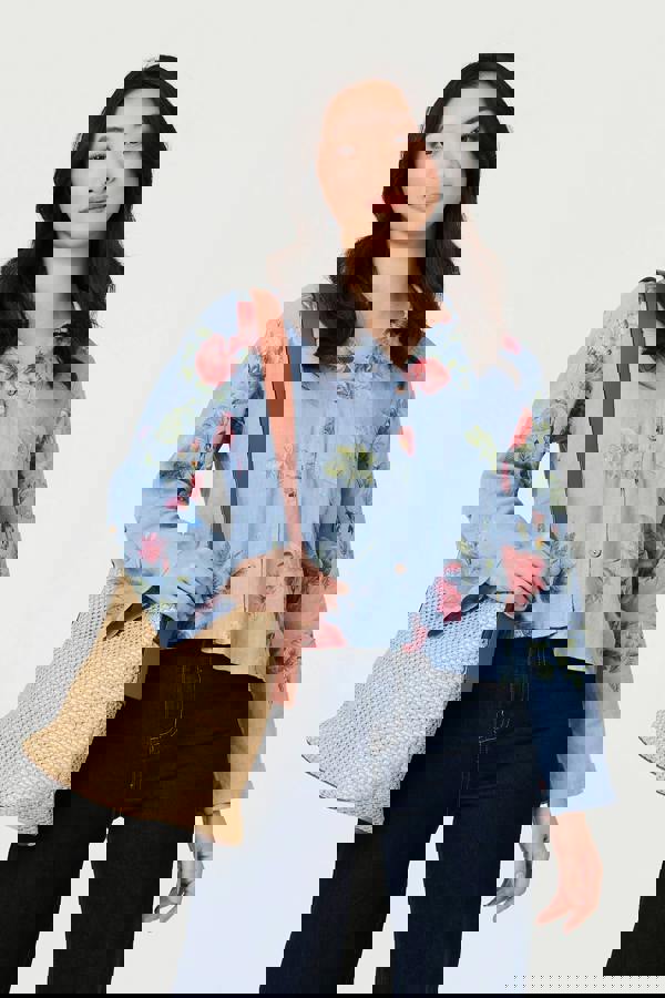 Blue | Floral 3/4 Turn-Up Sleeve Cropped Shirt : Model is 5'9"/175 cm and wears UK8/EU36/US4/AUS8