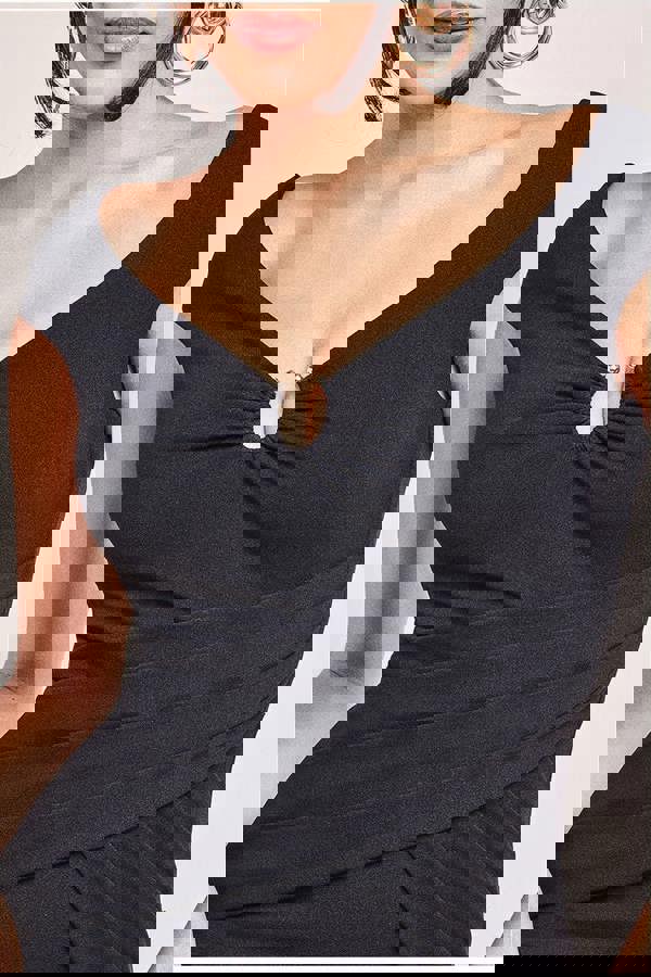 Bardot Pleated Maxi With Metal Trim Maxi Dress - Black DR4306