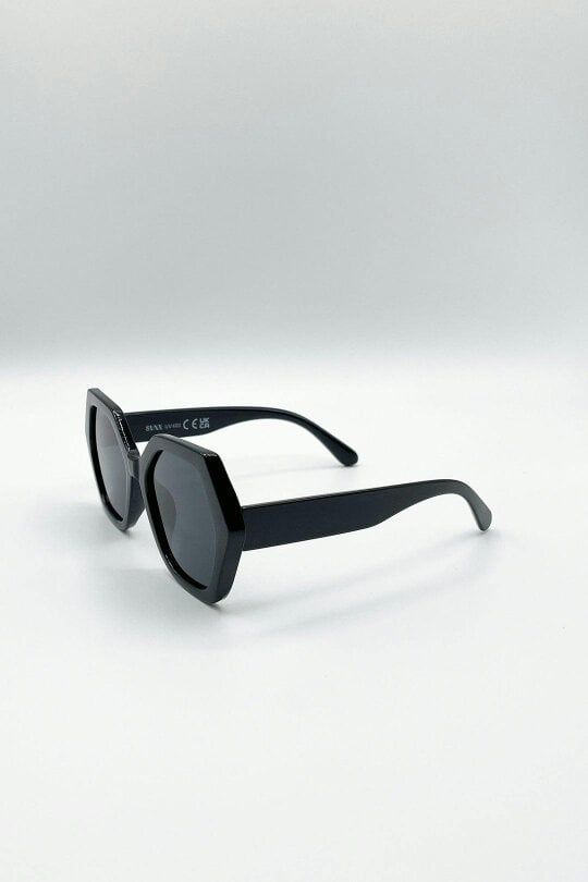 SVNX Oversized Rounded Angular Sunglasses In Black