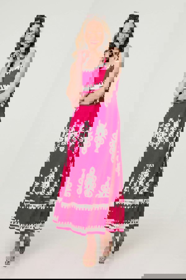 Pink | Ikat Print Sleeveless A-Line Maxi Dress : Model is 5'9"/175 cm and wears UK10/EU38/US6/AUS10
