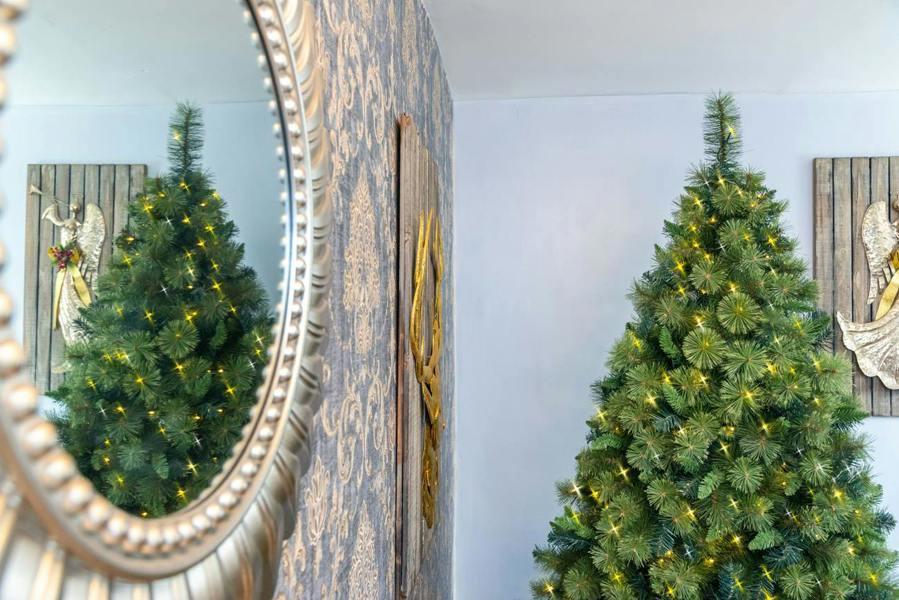 4ft to 8ft Pre-Lit Kentucky Pine Artificial Christmas Trees with Warm White LEDs image 6