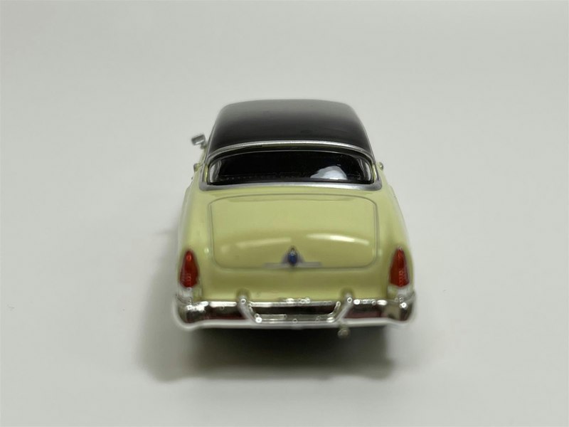 Mini GT Lincoln Capri Premier Yellow LHD 1:64 Scale Mini GT MGT00561L