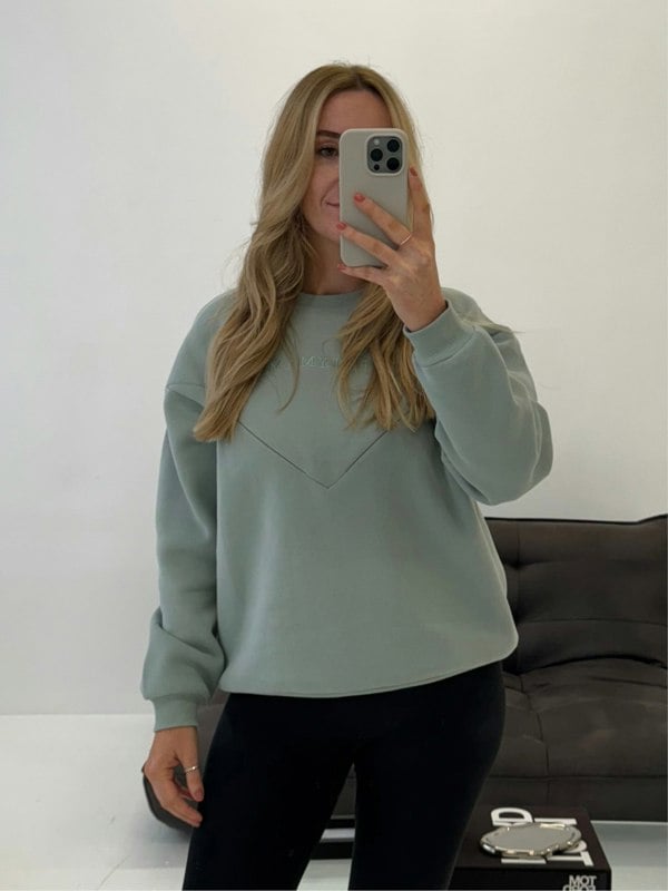 Pretty Mama Signature Oversized Breastfeeding Sweatshirt - Sage