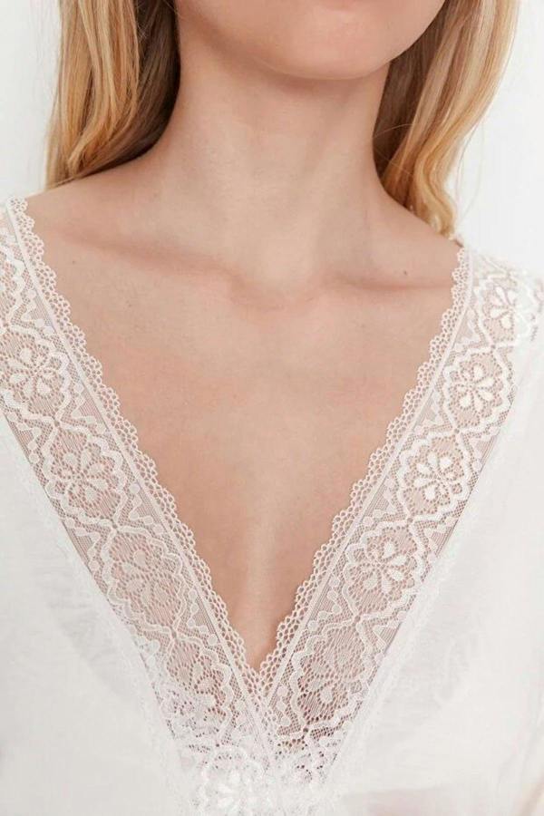 WOVCOR Viscose Knit Dressing Gown with Belt and Lace Detail