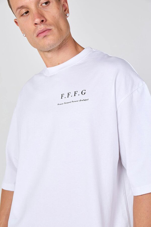 Elaina Fashion Heavyweight Oversized Graphic T-Shirt