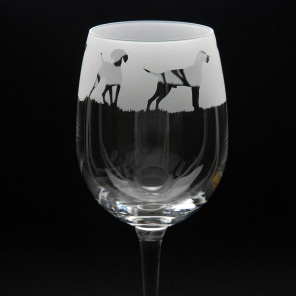 Glyptic Glass Art Hungarian Vizsla Dog Crystal Wine Glass - Hand Etched/Engraved Gift