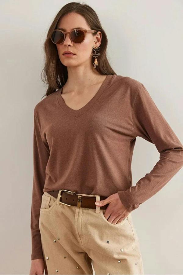 Hoxton Gal V-Neck Wool-Viscose Draped Sweater