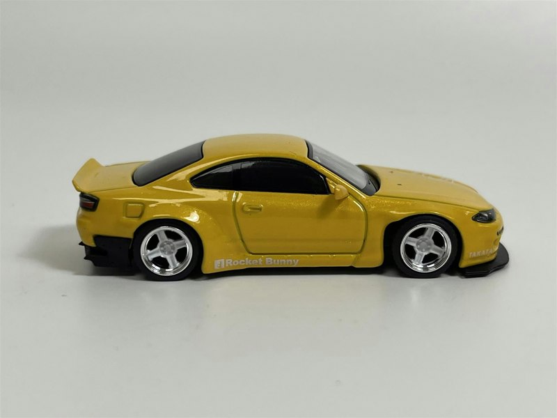 Mini GT Nissan Silvia Rocket Bunny RHD Bronze Yellow RHD 1:64 Scale Mini GT MGT00643R