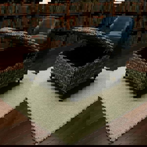 Premium large padded seat serving as coffee table and bench