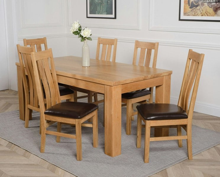 That's Furniture Dakota Large Oak Dining Table with Princeton Oak Chairs