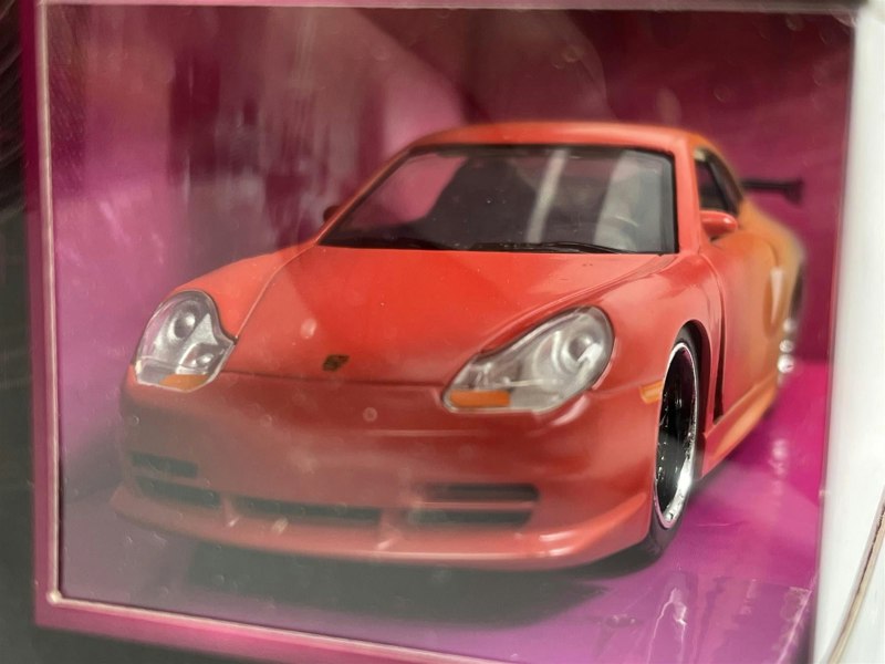 Jada Porsche 911 GT3 RS 1:32 Scale Pink Slips Jada 253292000 24106