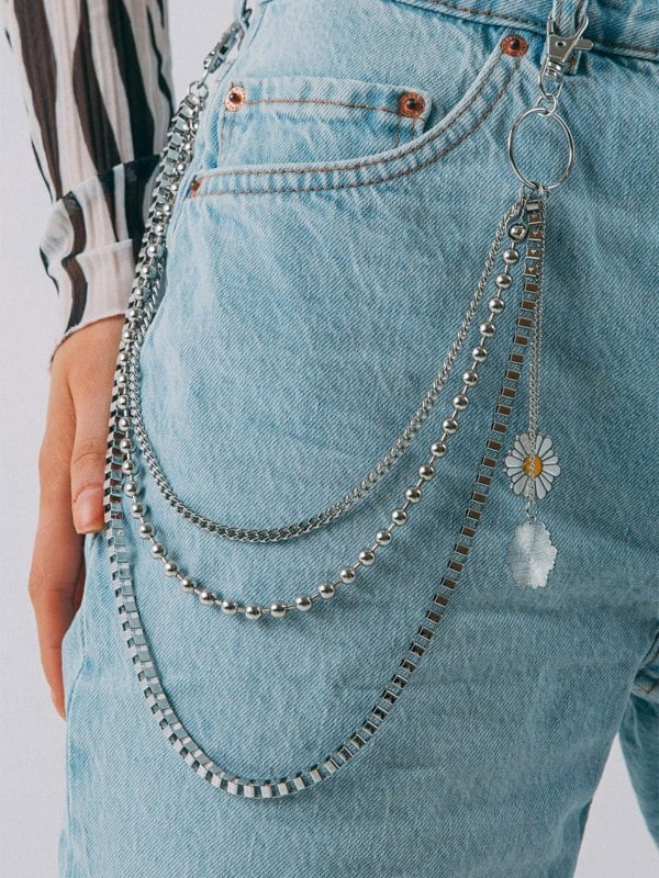 SVNX Jean Chain With Daisy Charms