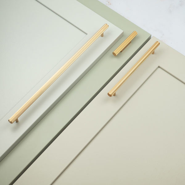 Handle & Home Gold Brass Reeded Handles
