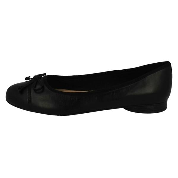 Clarks Womens Clarks Ballerina Style Flats Loreleigh Rae