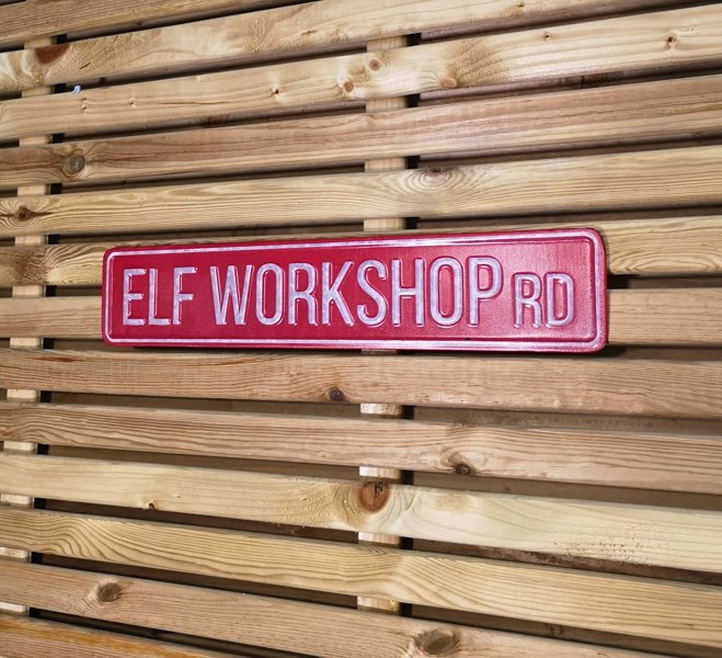 Samuel Alexander 50cm Indoor Outdoor Red Metal Elf Workshop Rd Sign Hanging Christmas Decoration