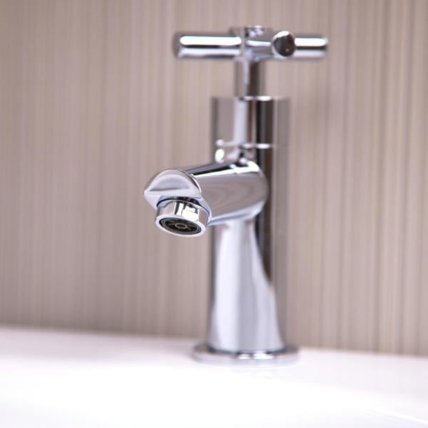 Flode Isak | Bath Pillar Taps | Chrome