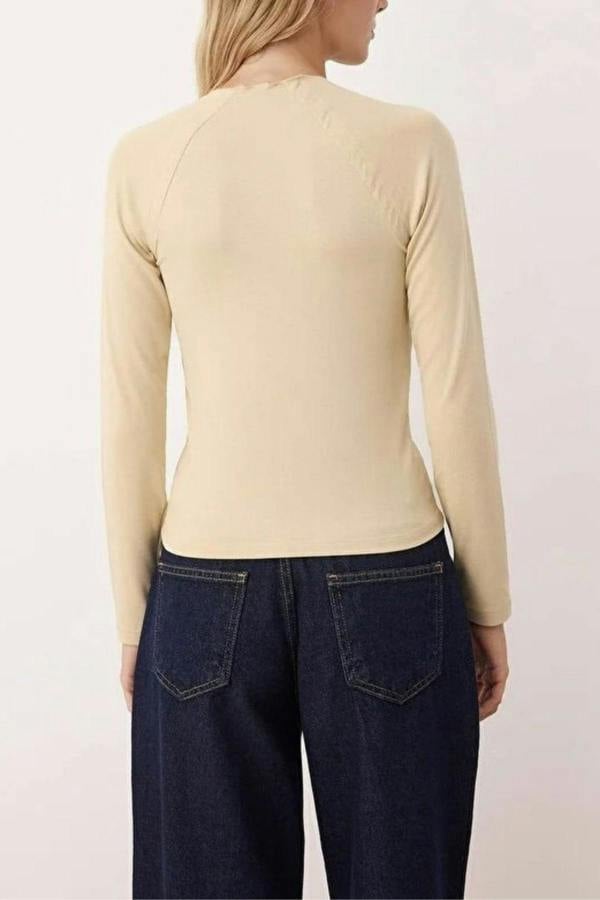 WOVCOR Stand Collar Knit Blouse with Button Detail