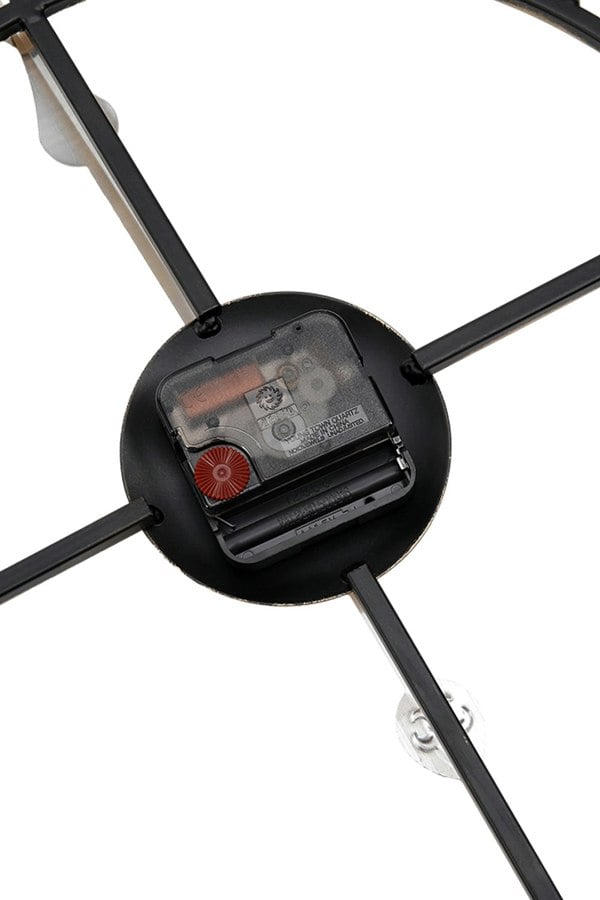 Living and Home Dia 60cm Elegant Gold Metal Roman Numerals Wall Clock