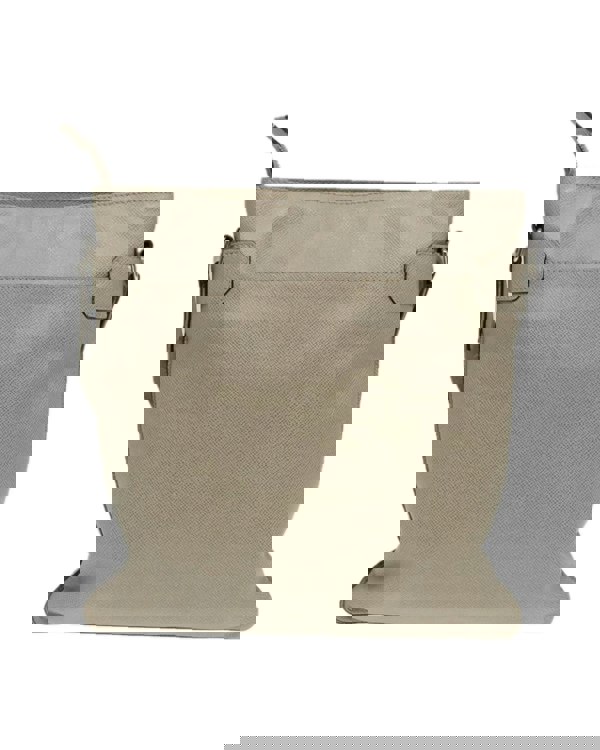 195227236.jpg
