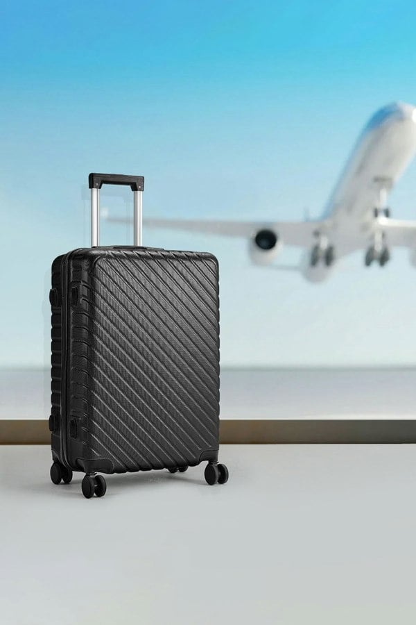 Living and Home Lightweight Hardside Travel Suitcase, 24" Black