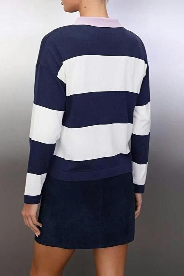 WOVCOR Loose Fit Striped Knit Sweater