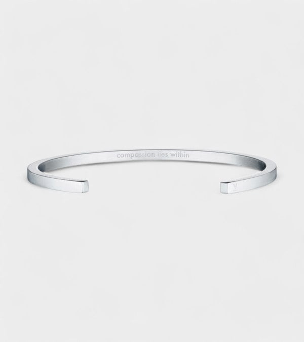 Votch SILVER BANGLE | ILSE COLLECTION