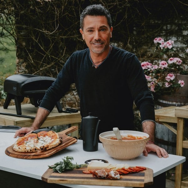 Gino D'Acampo Special Edition Carbonio - Carbon Fibre Effect 14" Gas Fired Pizza Oven