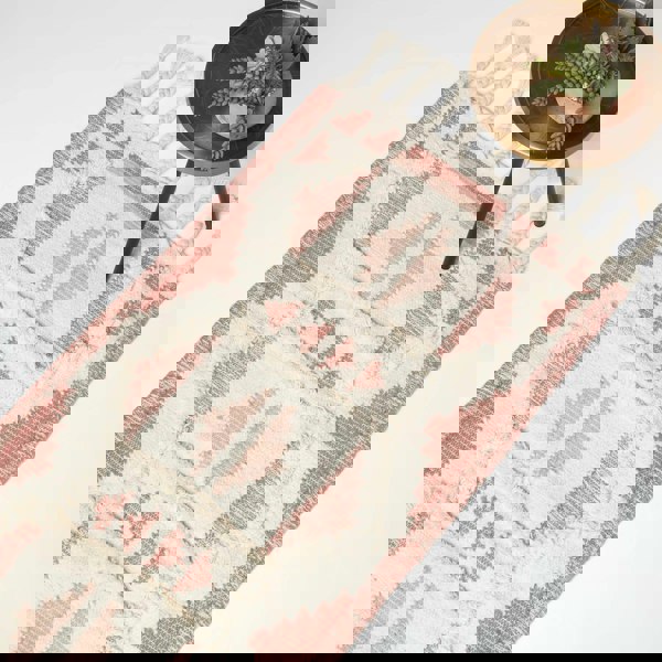 HOMESCAPES Satara Pink Kilim Wool Rug