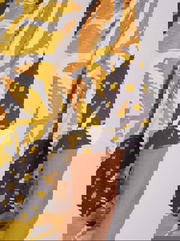 VIZ-A-VIZ Abstract Jungle Print Top