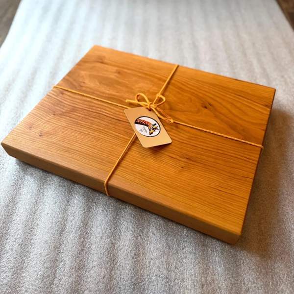 Giraffes & Craftz XL Cherry Chopping Board