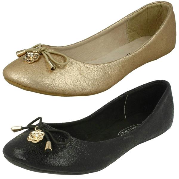 Spot On Ladies Spot On Flat Ballerina Metal Flower Attachment Bow