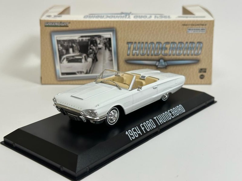 Greenlight 1964 Ford Thunderbird Covertible Wimbledon White 1:43 Scale 86625