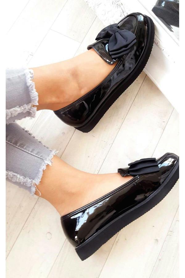Lucinda Bow Patent Flat Pump Shoe - Black