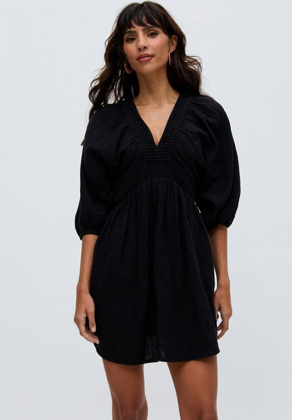 Soipoi Ruched V-Neck Mini Dress In Black