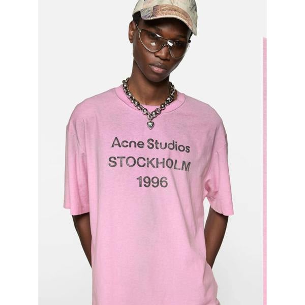 Acne Studios Logo T-Shirt   in  Pink