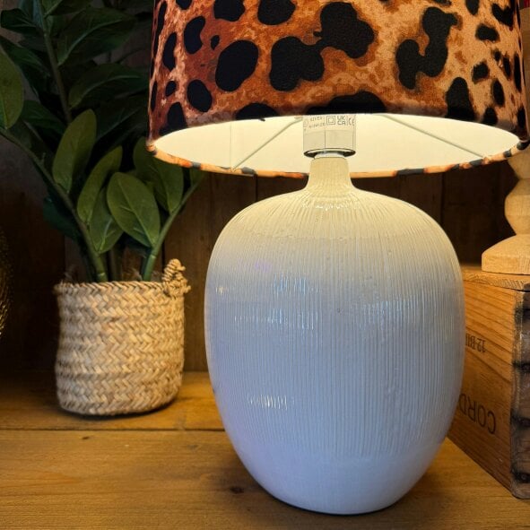 Love Frankie Ridged Table Lamp in Bone