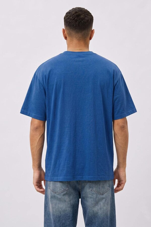 London Attitude Worldwide Global Edition Oversized Heavyweight Graphic T-Shirt