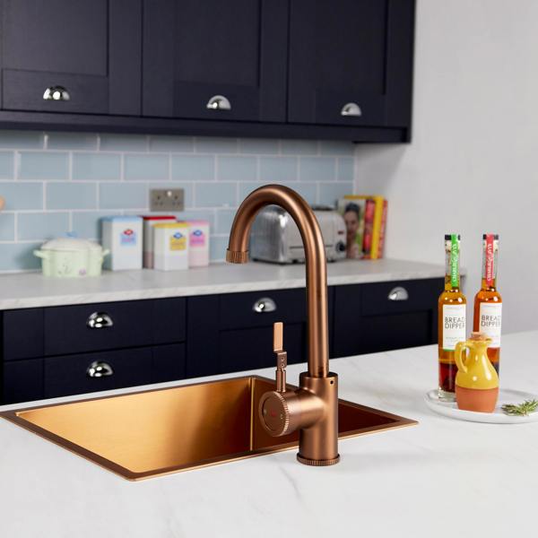 Flode kraft Solo | Industrial Style Single Lever 3 in 1 Instant Boiling Tap | Brushed Copper Finish